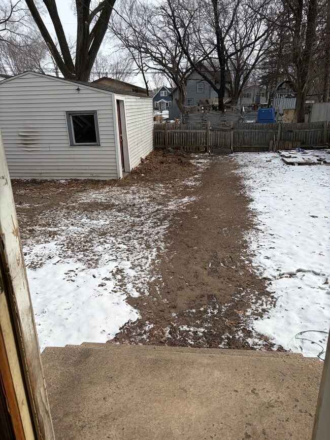 Building Photo - 224 36th Ave N