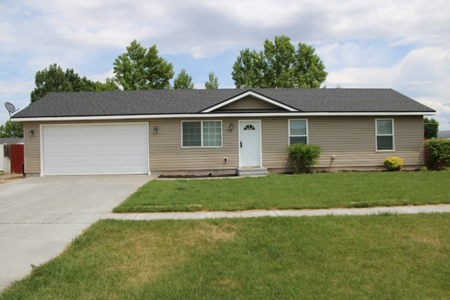 Building Photo - 1106 Richland Dr