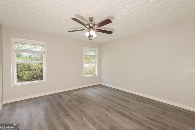 Building Photo - 418 Double Creek Dr