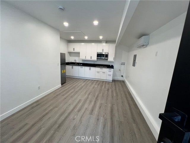 Building Photo - 19849 Gresham St