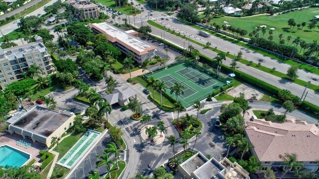 Building Photo - 26 Royal Palm Way