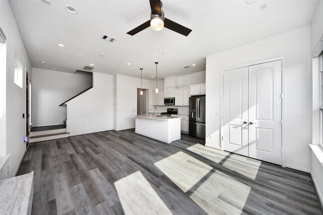 Building Photo - 1524 Ojeman Rd