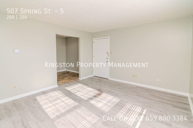 Building Photo - 507 Spring St