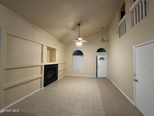 Building Photo - 4116 Tierra Bronce Dr