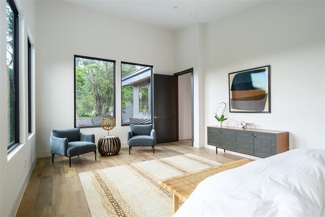 Building Photo - 5023 Lilac Ln