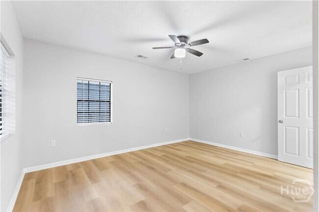 Building Photo - 2405 New York Ave