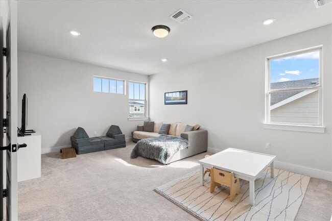 Building Photo - 8201 Donnie Jct Wy