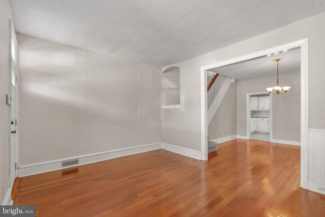 Building Photo - 272 Kalos St