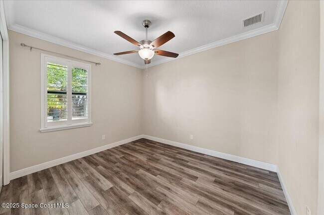 Building Photo - 2721 Casterton Dr