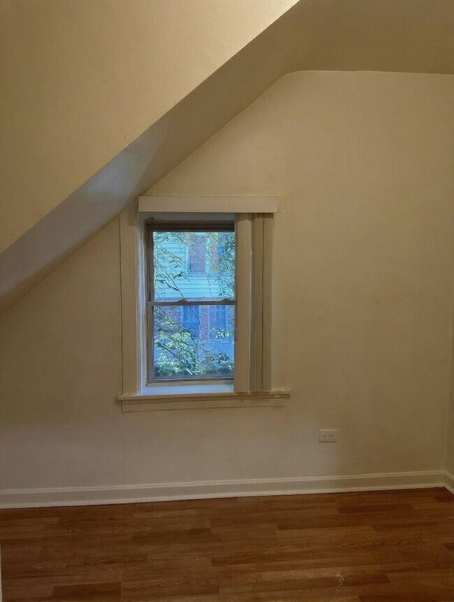 Building Photo - 4451 S Wood St