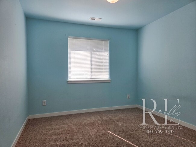 Building Photo - Effortless Elegance in Caldart Heights, Po...