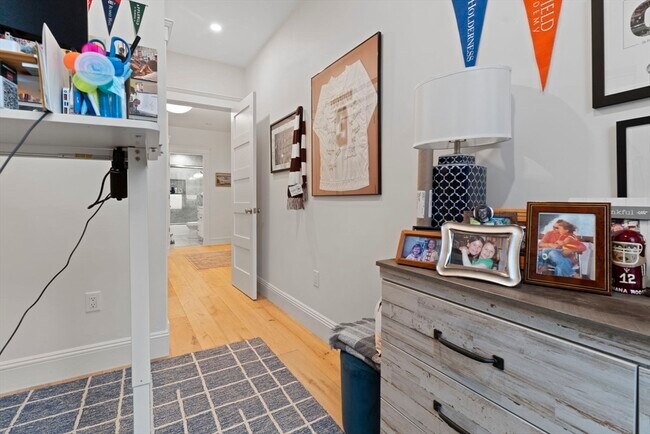 Building Photo - 1797 Beacon St