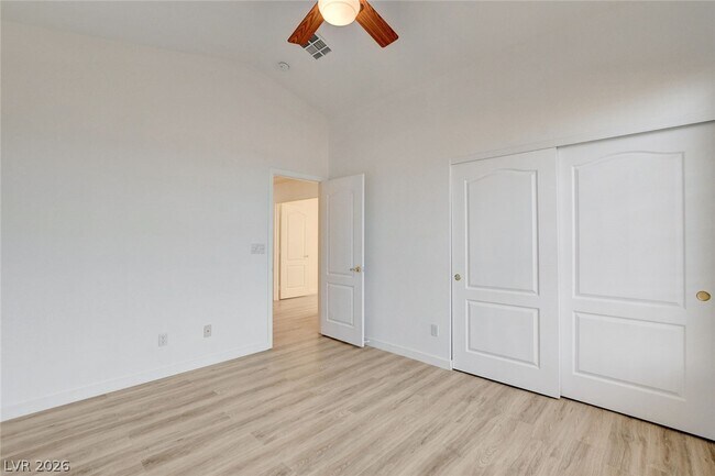 Building Photo - 8401 Desert Quail Dr