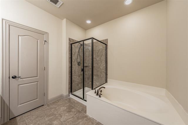 Building Photo - 4205 Riverview Dr