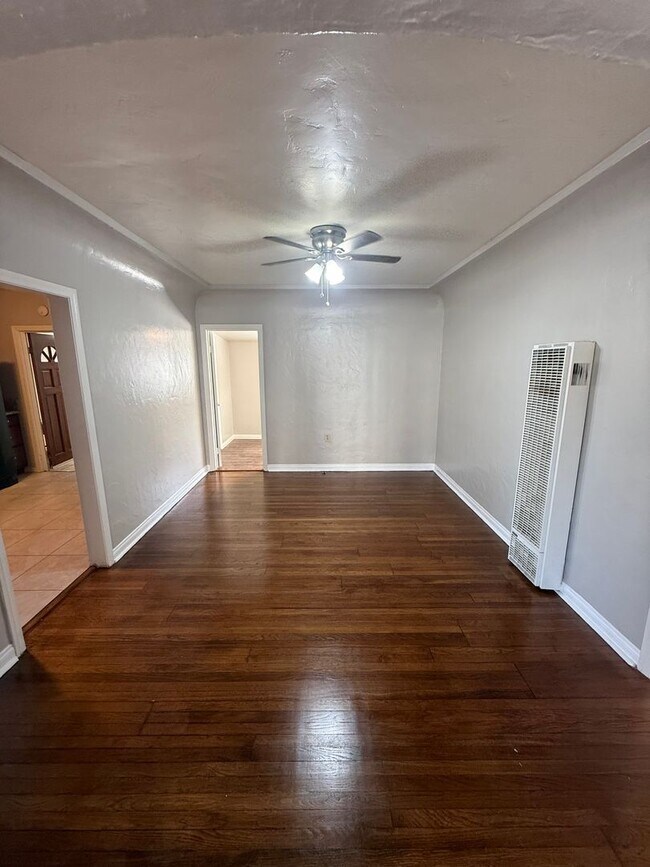 Building Photo - Beautiful 3 Bedroom La Mesa Home