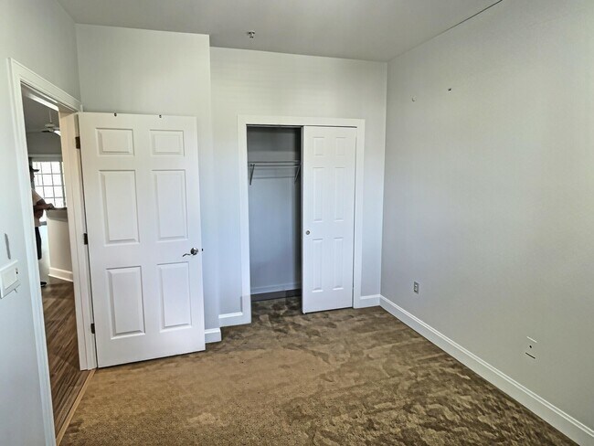 Building Photo - 4933 Crab Pond Ct