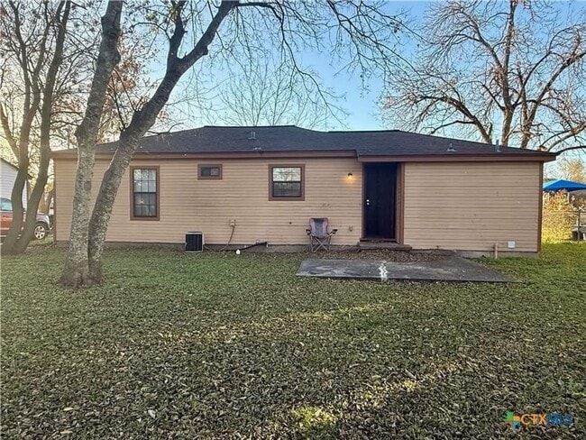 Building Photo - 1202 Stewart St