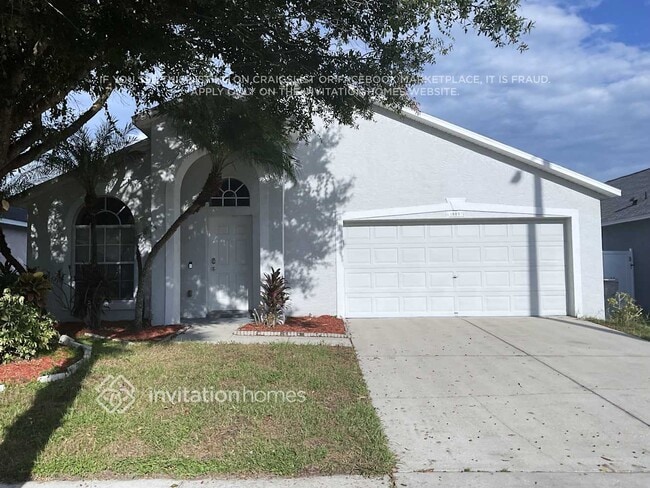 Building Photo - 10037 Creek Bluff Dr