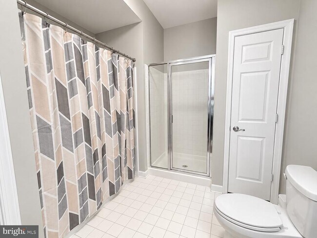 Building Photo - 1820 Cedar Cove Way