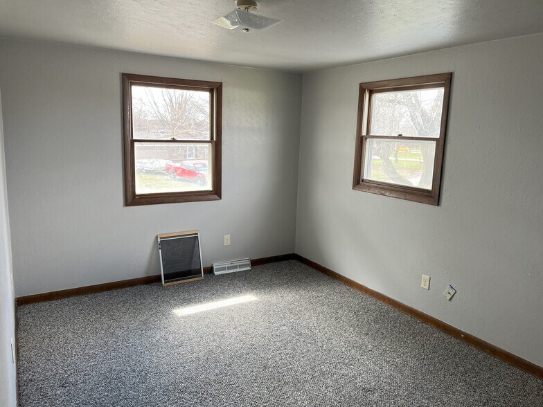 Building Photo - 3632 Glenbrooke Ln