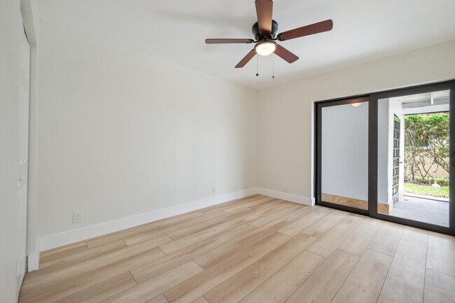 Building Photo - 8201 NW 67th Ave