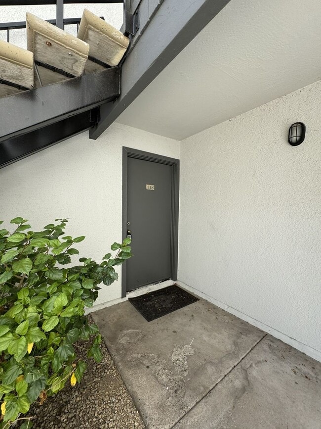 Building Photo - Melrose District 2 Bed Condo - Half Off First and Second Month