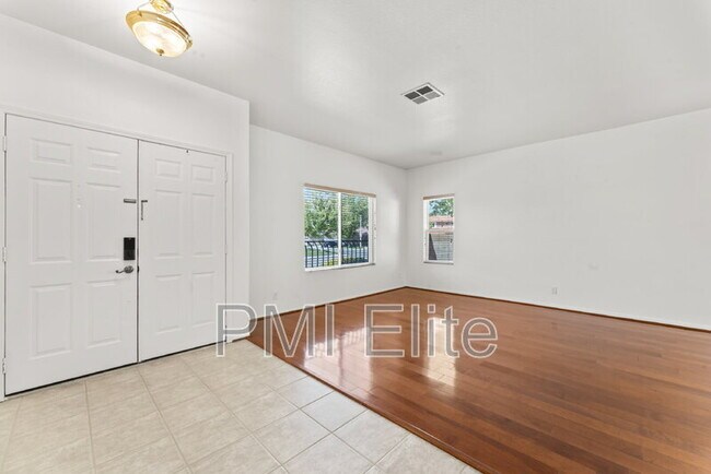 Building Photo - 2814 Caruso Ln