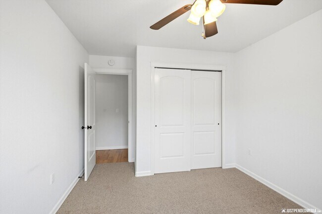 Building Photo - 13259 Rosser Dr