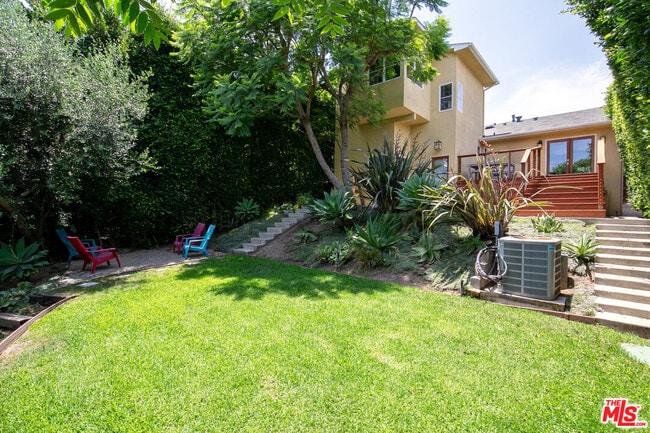Building Photo - 1530 S Sierra Bonita Ave