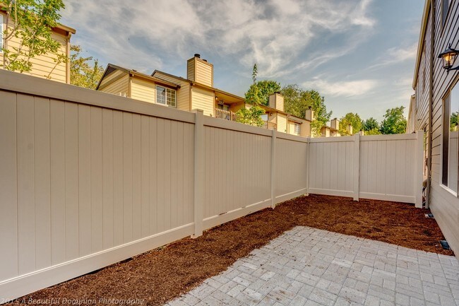 Building Photo - St. Johns Townhomes