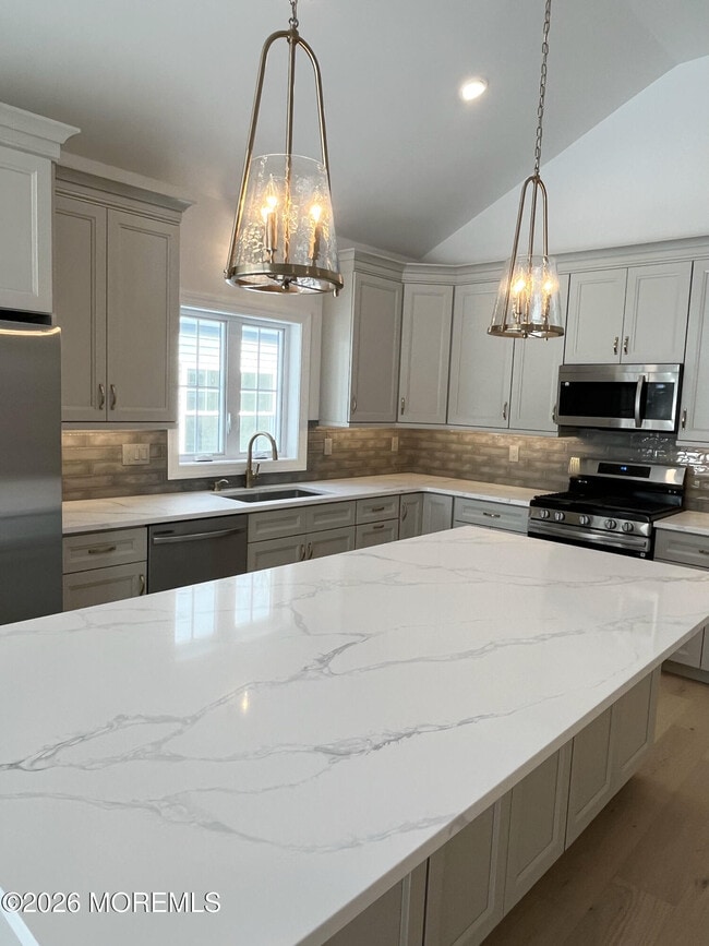 Building Photo - 10 Johnson Ave