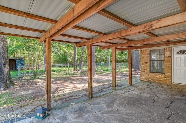 Building Photo - 108 Deerwood Ln