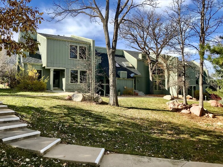 Building Photo - 82 Benthaven Pl