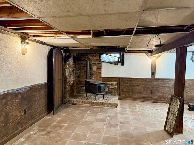 Building Photo - 44 Crabapple Rd