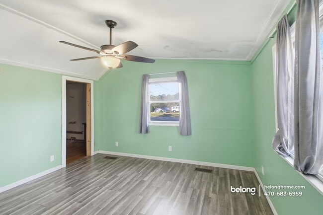 Building Photo - 213 Carter Rd