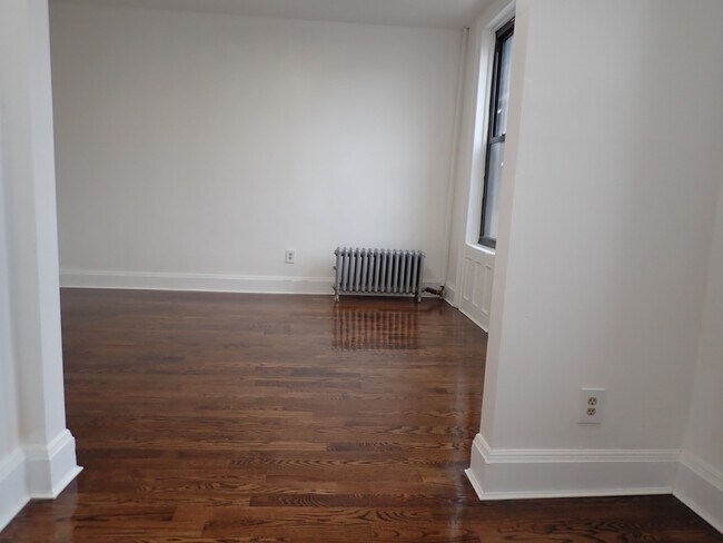 Building Photo - 1559 Eastern Pkwy