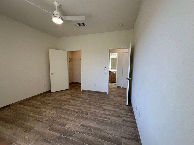 Building Photo - 78929 Lavender Cir