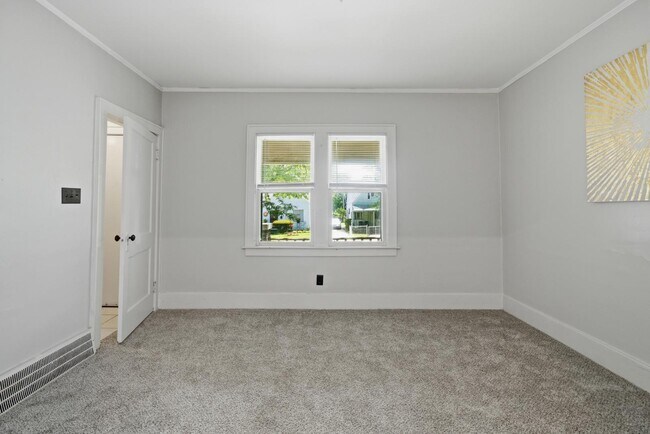 Building Photo - 14601 San Juan Dr