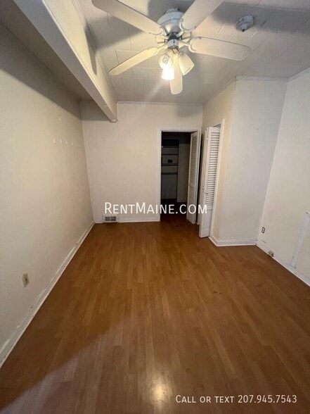 Building Photo - 142 Pine St