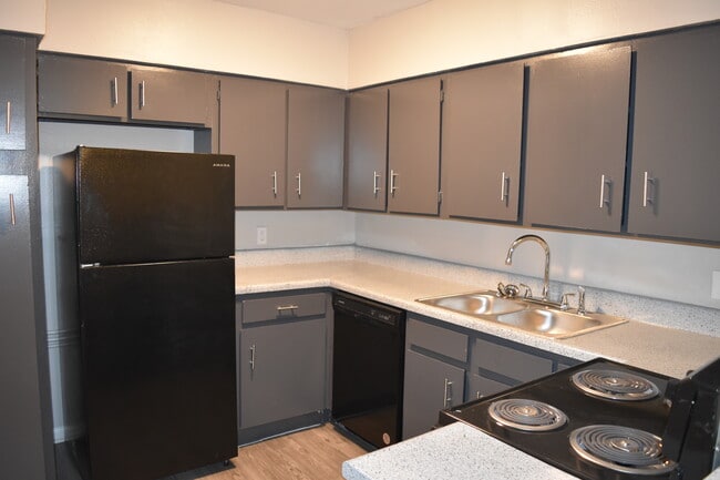 Building Photo - Bluebonnet Flats