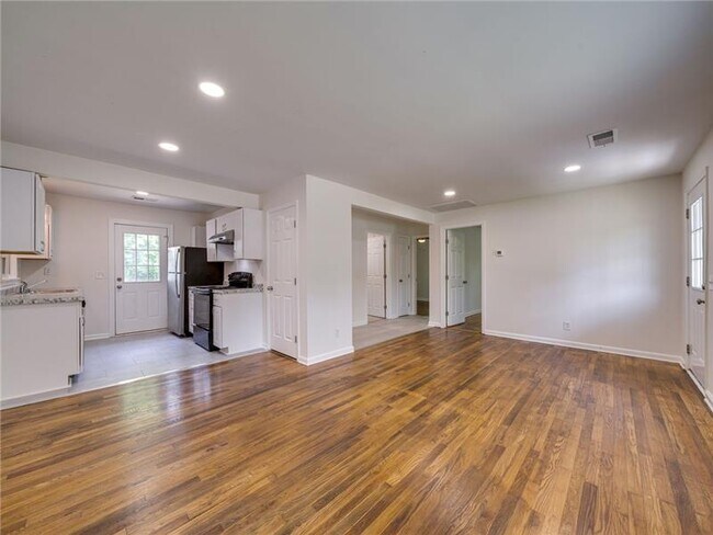 Building Photo - 182 Sunset Ct