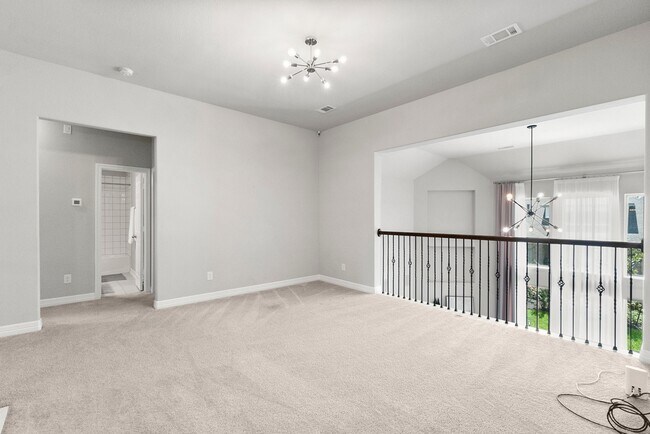 Building Photo - 2840 Jehlon Ln