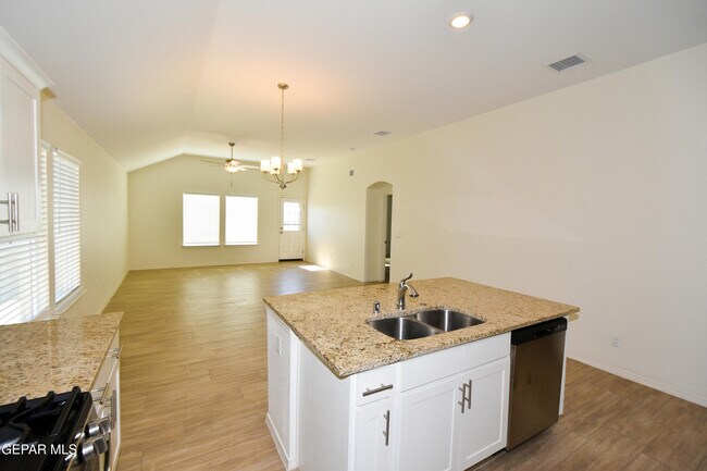 Building Photo - 1253 Indigo Sky St