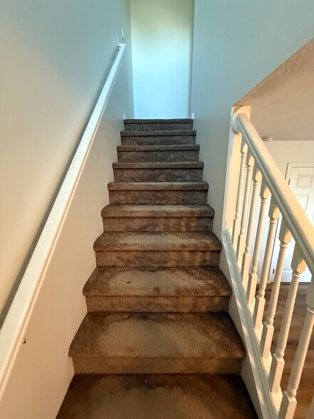 Building Photo - 861 E Saint Johns St