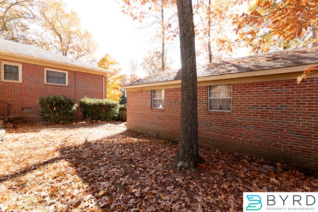 Building Photo - 2144 Skipwith Rd