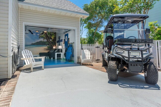 Building Photo - 4465 Clipper Cove