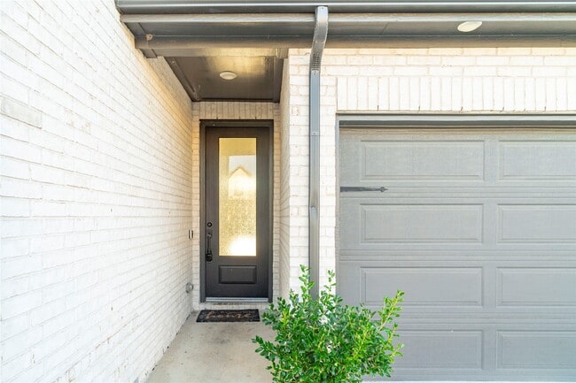 Building Photo - 6014 Churchill Spgs Ln