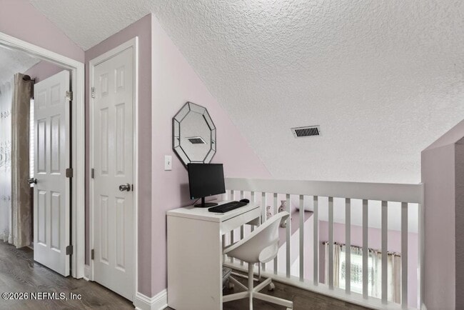 Building Photo - 10523 Broomsedge Ct