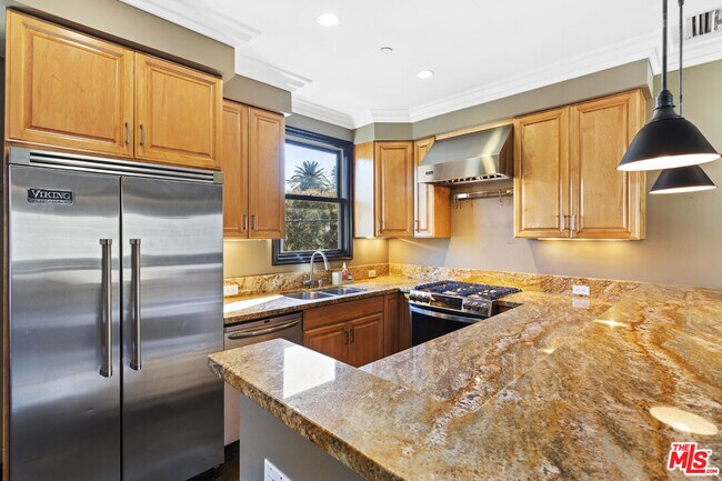 Building Photo - 4182 Irving Pl