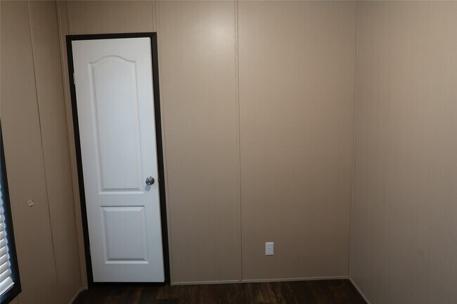 Building Photo - 16338 Crockett Bend Dr